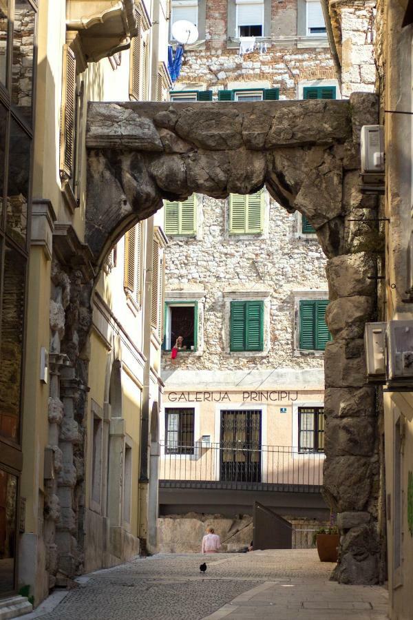 Apartment Tessa Rijeka Exterior foto